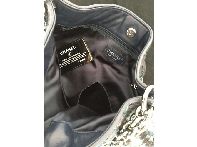 Sac Cabas Chanel en Python Bleu - vue 7