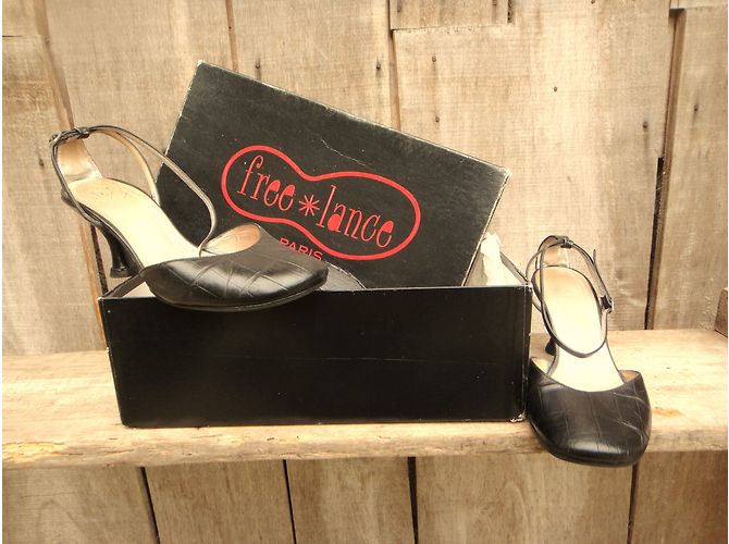 Free Lance Rudy 7 Ankle Pumps Schwarz Krokodilleder - Ansicht 3