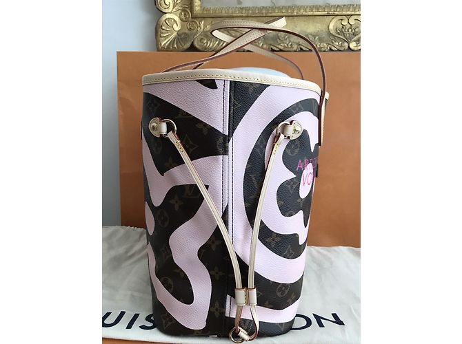 Louis Vuitton Neverfull Tahitienne Capri Castaño - vista 6