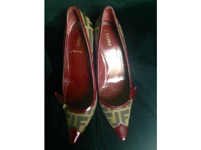 Fendi Lackleder Pumps Dunkelrot Bordeaux - Ansicht 7