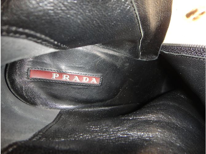 Botines Prada de Terciopelo Negro - vista 4