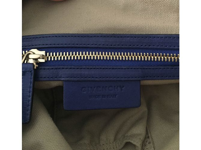 Givenchy Nightingale Micro Tasche Blau Leder - Ansicht 8