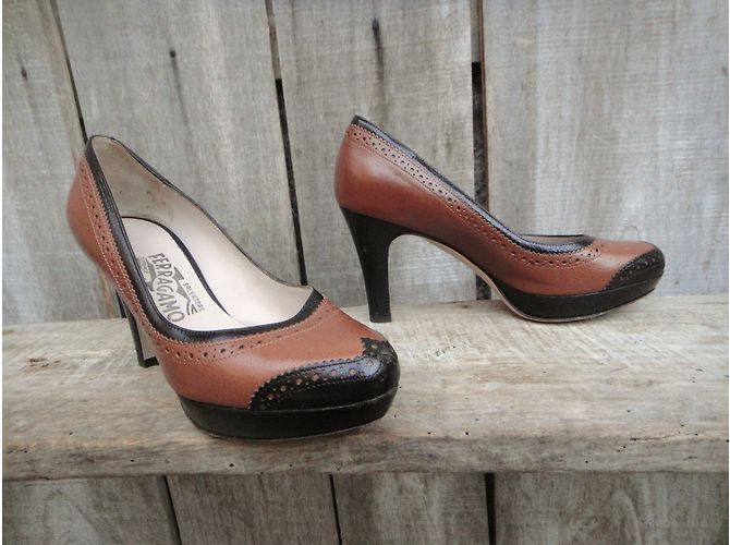 Décolleté Salvatore Ferragamo in pelle marrone nero - vista 3