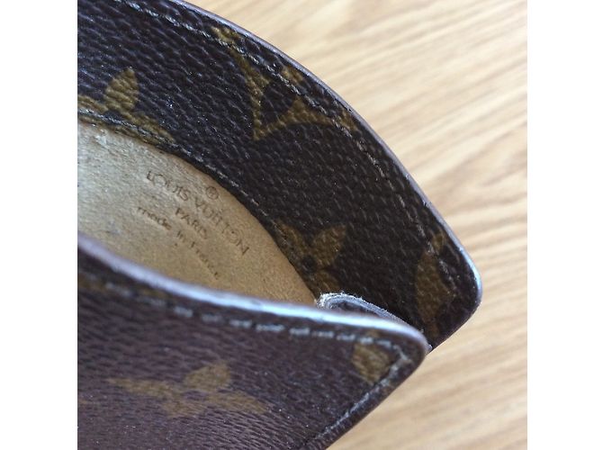 Louis Vuitton Glasses case Hazelnut - view 2