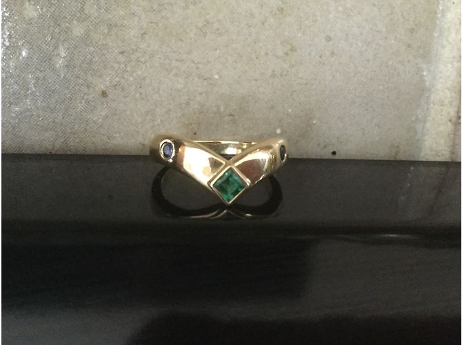 Autre Marque Anello wishbone in oro giallo 18ct con smeraldo e zaffiro Verde - vista 6