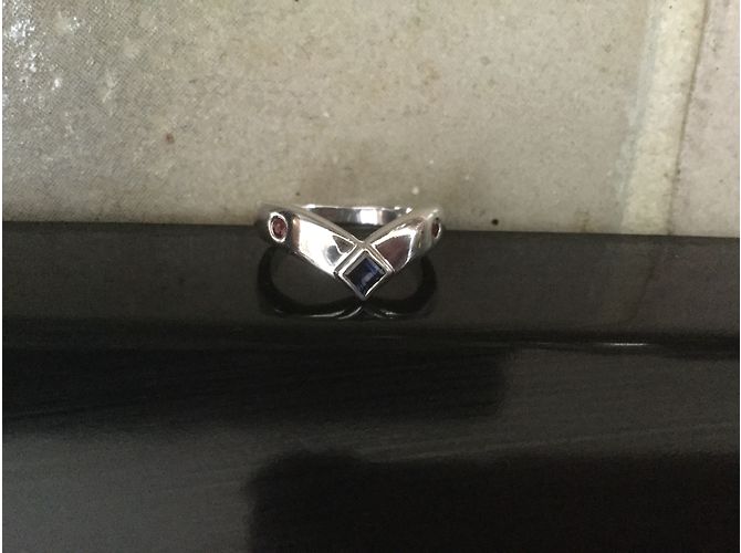 Autre Marque 18ct Weißgold Wishbone Ring mit Saphir und Rubin Größe 57 Blau - Ansicht 6