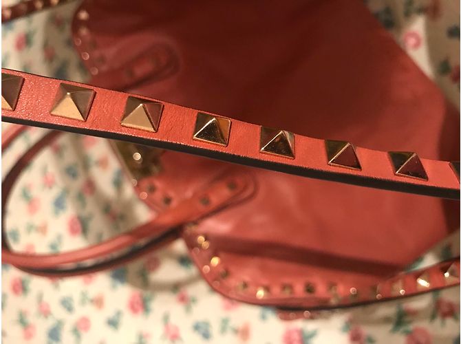 Borsa Valentino Garavani in pelle color caramello - vista 4
