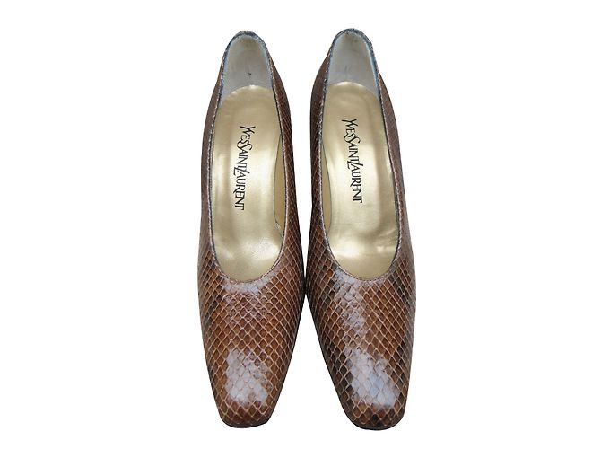 Yves Saint Laurent Pumps aus Python Braun - Ansicht 2