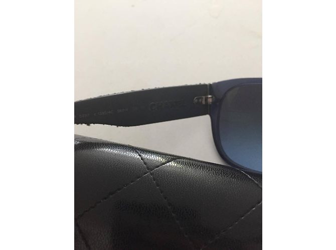 Chanel Occhiali da sole Blu navy - vista 3