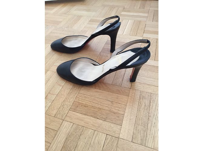 Décolleté Christian Louboutin in pelle nera 38FR - vista 4