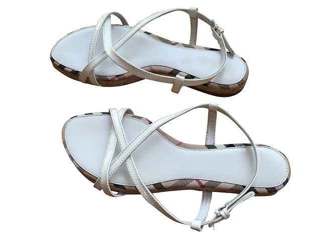 Sandali Burberry in vernice bianca 38 Bianco - vista 2