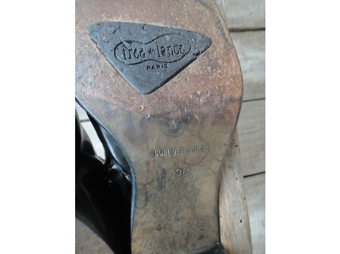 Botas Free Lance de piel barnizada negra Negro - vista 9