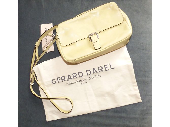 Pochette Candle in pelle gialla Gerard Darel Giallo - vista 17