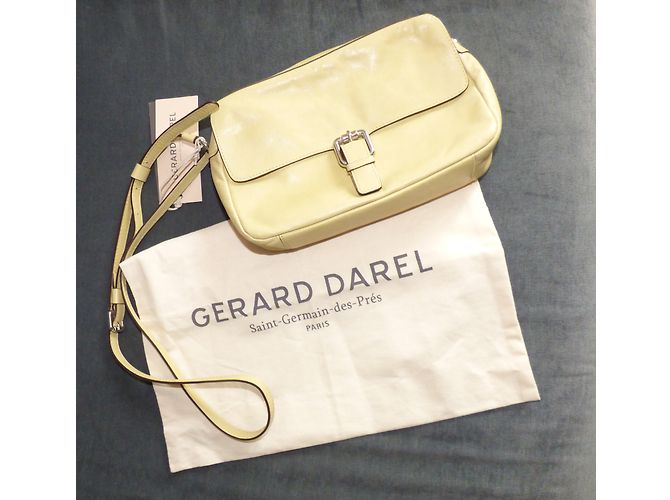 Pochette Candle in pelle gialla Gerard Darel Giallo - vista 18