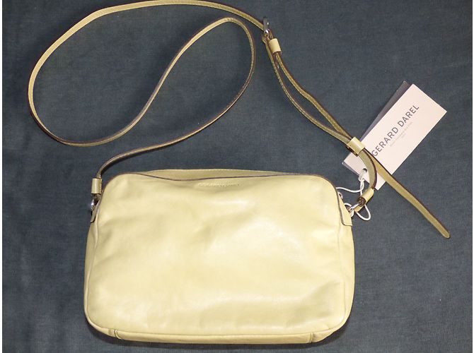 Pochette Candle in pelle gialla Gerard Darel Giallo - vista 9