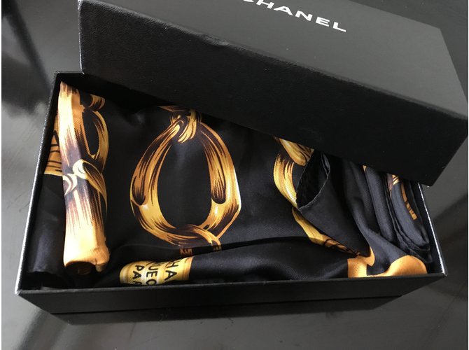 Chanel Bufanda de rue cambon Negro Dorado - vista 3