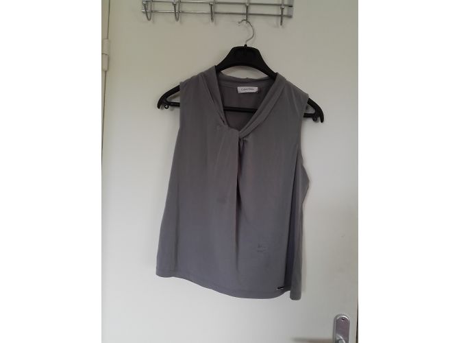 Top Calvin Klein de lycra gris - vista 4