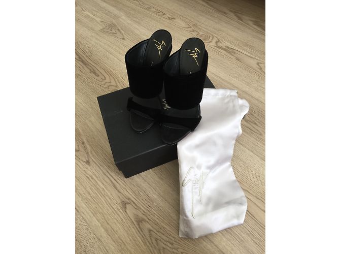 Giuseppe Zanotti Mules - vista 3