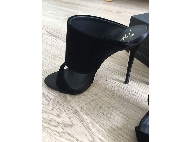 Giuseppe Zanotti Mules - vista 5