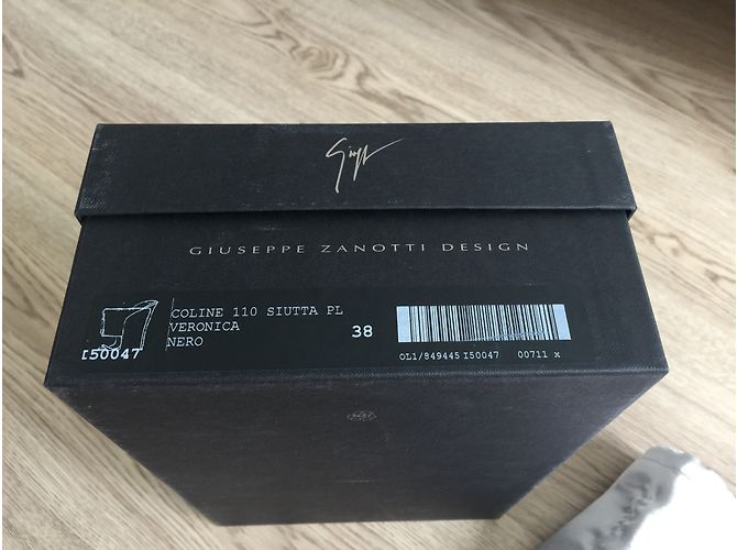 Giuseppe Zanotti Mules - vista 7