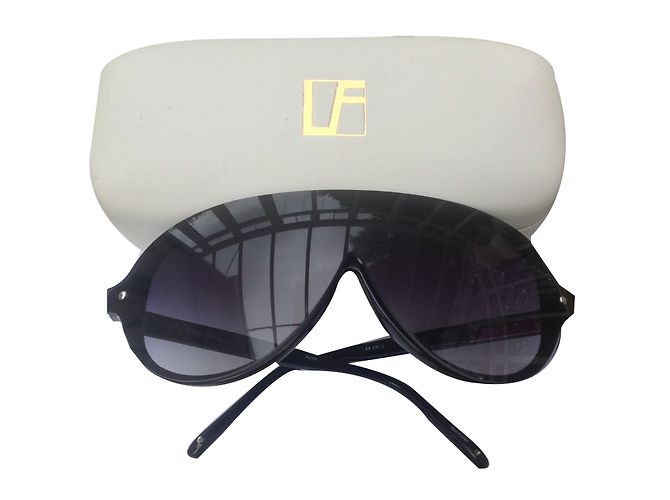 3.1 Phillip Lim Oculos escuros - vista 2