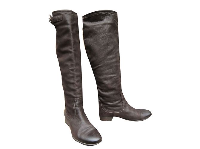 Botas Prada de cuero marrón oscuro - vista 2