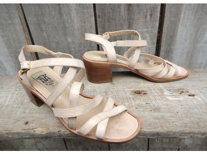 Sandali Colisee De Sacha in pelle beige effetto rettile - vista 6