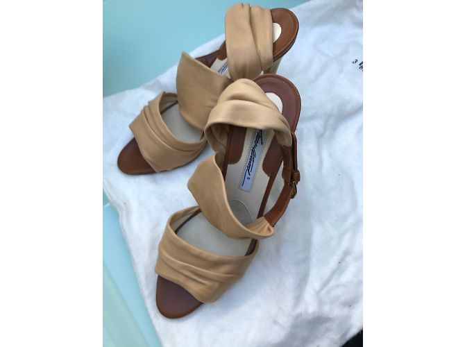 Sandali Brian Atwood in pelle beige 37,5 - vista 12