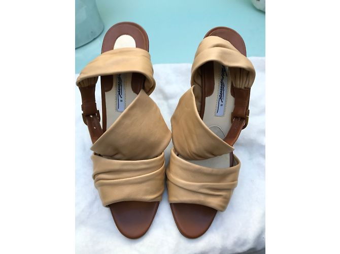 Sandali Brian Atwood in pelle beige 37,5 - vista 4