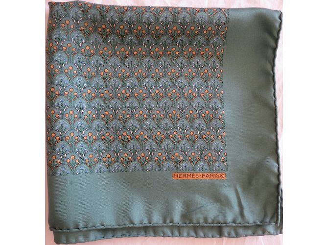 Hermès Lenços Verde oliva - vista 3