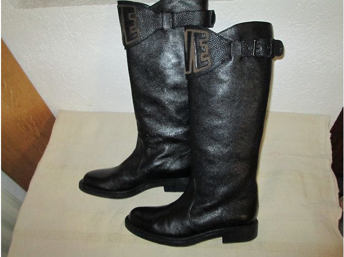 Botas Love Moschino de cuero negro - vista 2