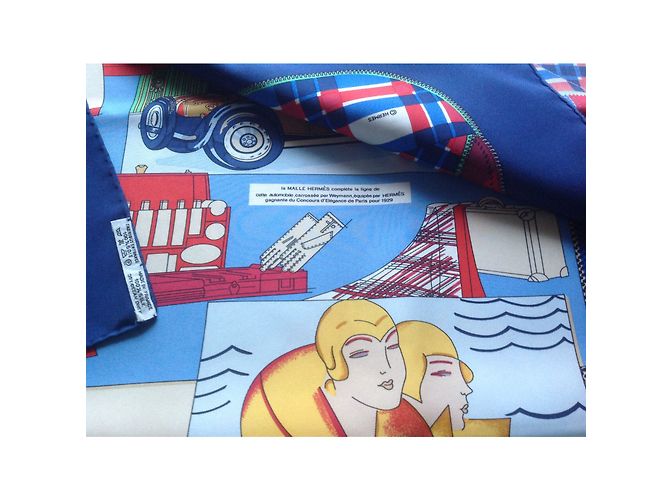 Hermès "L'élégance et le confort en automobile" Sciarpa di seta Blu navy - vista 8