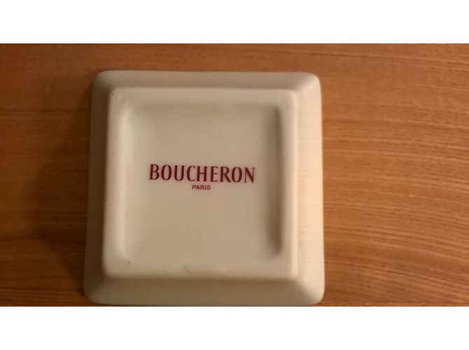 Boucheron Set aus 3 weißen Porzellan Schalen mit Tiermuster - Ansicht 4