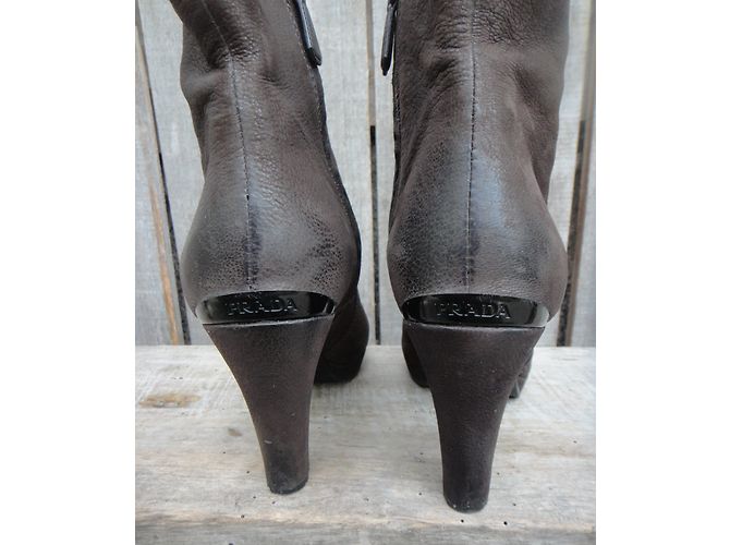 Botines Prada de piel marrón oscuro - vista 5