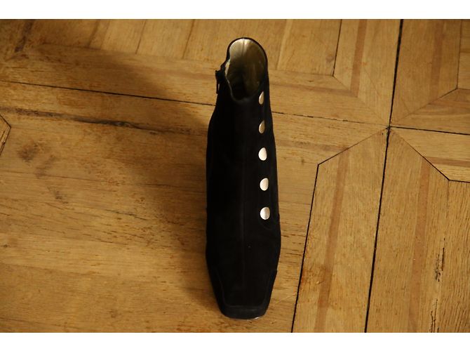 Stivaletti Charles Jourdan in camoscio nero - vista 3