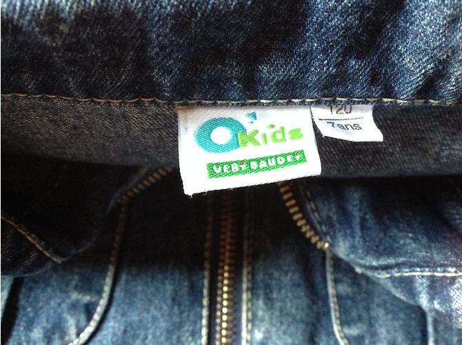 Autre Marque Okids Jeansjacke für Mädchen Blau mit Rüschendetails Größe 7 Jahre - Ansicht 3