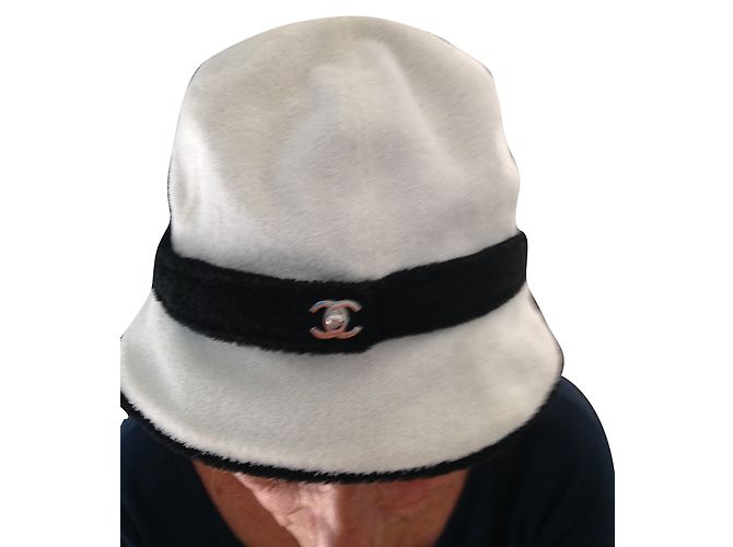 Chanel Hats Black White - view 2