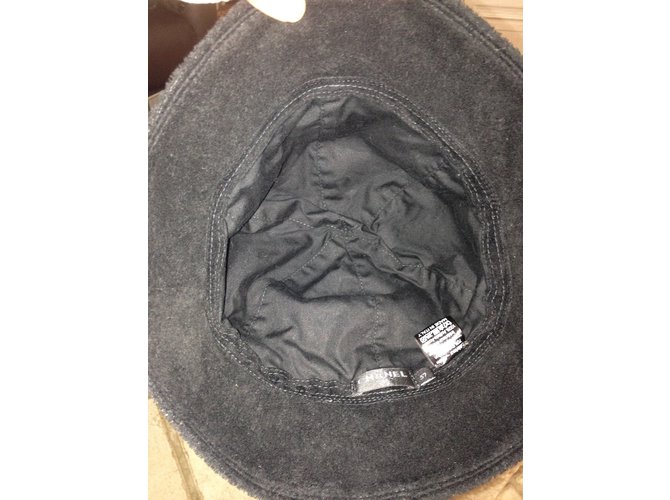 Chanel Hats Black White - view 4