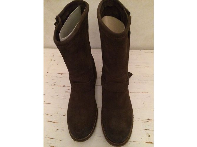 Autre Marque Botines Mustang de gamuza marrón Castaño - vista 5
