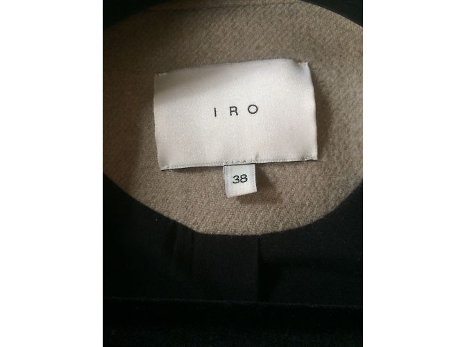 Carey Iro Mantel - Ansicht 5