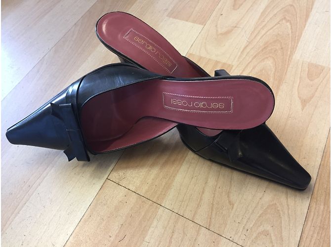 Mules Sergio Rossi in pelle nera 39,5 Nero - vista 4