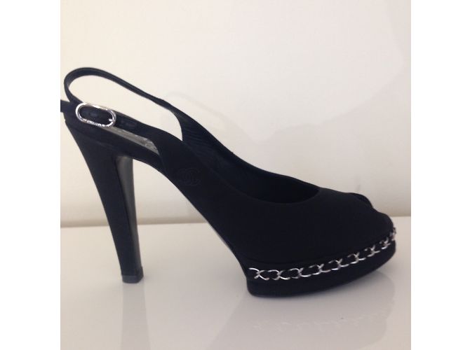 Décolleté Chanel nere in pelle d'agnello e tessuto 41.5 Nero - vista 13