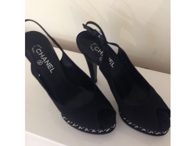Décolleté Chanel nere in pelle d'agnello e tessuto 41.5 Nero - vista 18