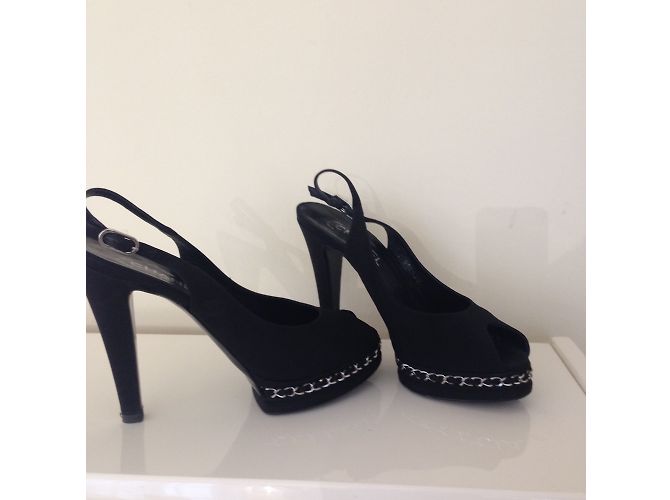 Décolleté Chanel nere in pelle d'agnello e tessuto 41.5 Nero - vista 3
