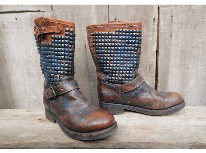 Botines Ash Trash de cuero tachonado caramelo - vista 4