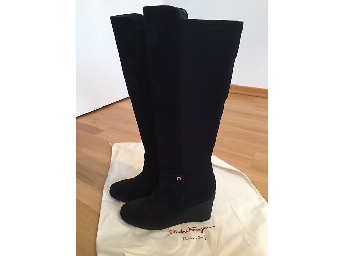 Botas Salvatore Ferragamo de ante negro 38EU - vista 6