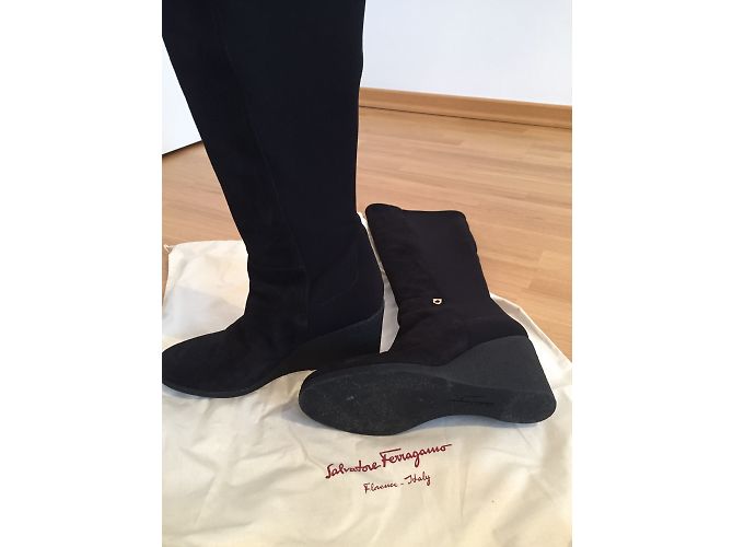Botas Salvatore Ferragamo de ante negro 38EU - vista 7