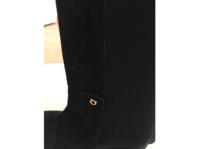 Botas Salvatore Ferragamo de ante negro 38EU - vista 9