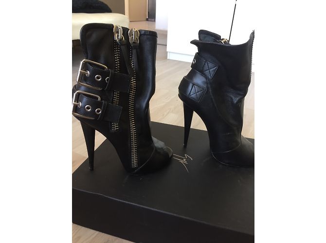 Stivaletti Giuseppe Zanotti in pelle nera 39 Nero - vista 2
