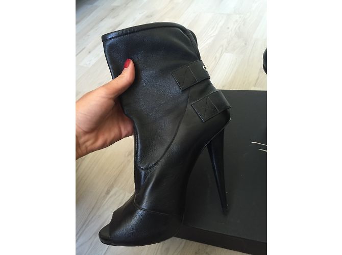 Stivaletti Giuseppe Zanotti in pelle nera 39 Nero - vista 3